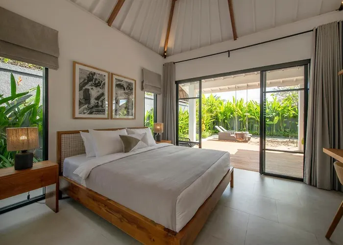 Elegant Living, Secure Swimming! 4br Modern Villa Uluwatu
