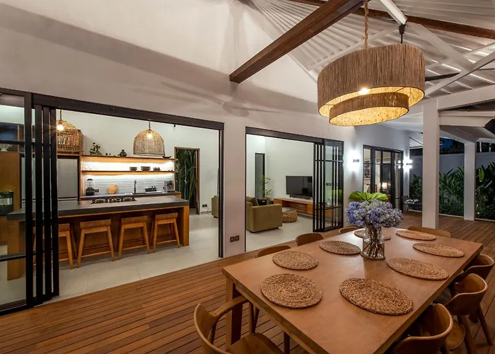 Villa Elegant Living, Secure Swimming! 4br Modern Uluwatu